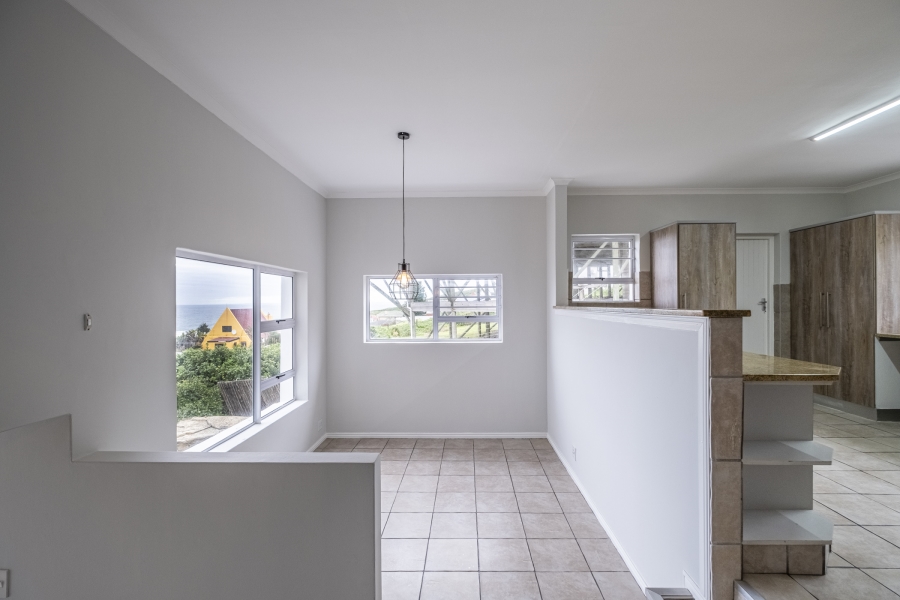4 Bedroom Property for Sale in Seaview Eastern Cape